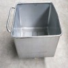 廠家直銷(xiāo)不銹鋼小料車(chē) 200L標(biāo)準(zhǔn)桶車(chē)肉料車(chē) 腌制肉餡車(chē) 料斗車(chē)定制