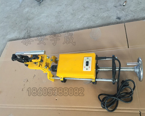 電動鋼軌鉆孔機(jī)1