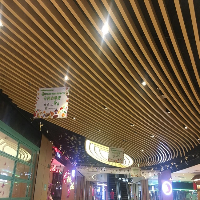 弧形鋁方通吊頂_0757
