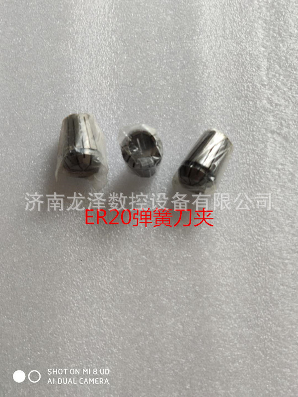 濟南龍澤數控廠家直銷6090小型雕刻機 廣告雕刻機 雙色板雕刻機示例圖10