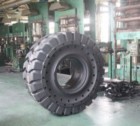 工程機(jī)械實(shí)心輪胎23.5-25斜面 (1)