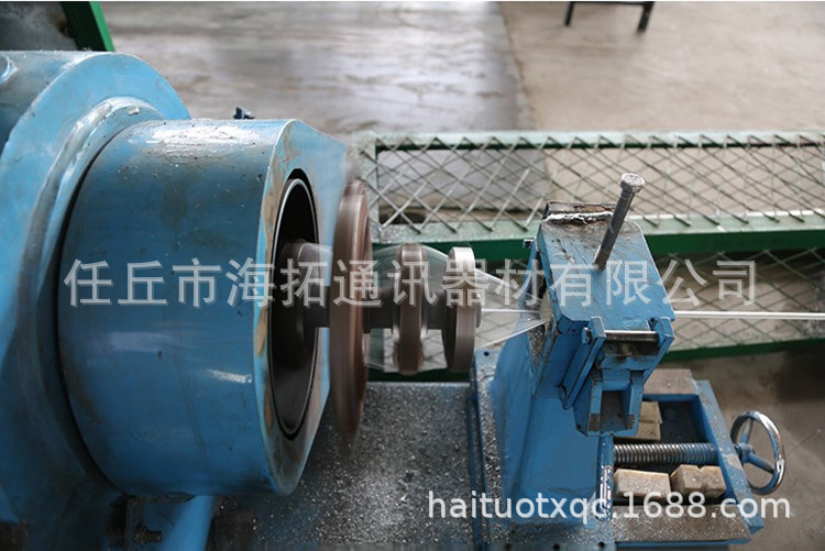 鋼絞線機(jī)子.JPG