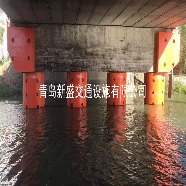 青島新盛交通生產(chǎn)復(fù)合材料橋梁防撞圈